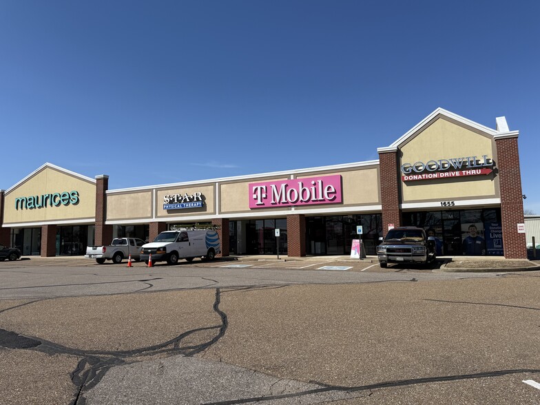 More Photos Of 1655 Highway 51 S, Covington Unknown For Lease