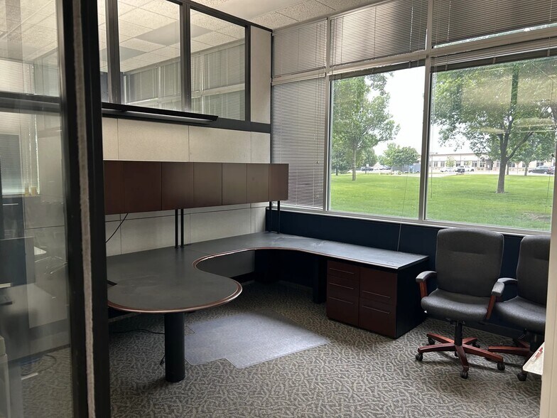 More Photos Of 5100 S Broadband Ln, Sioux Falls Office For Lease