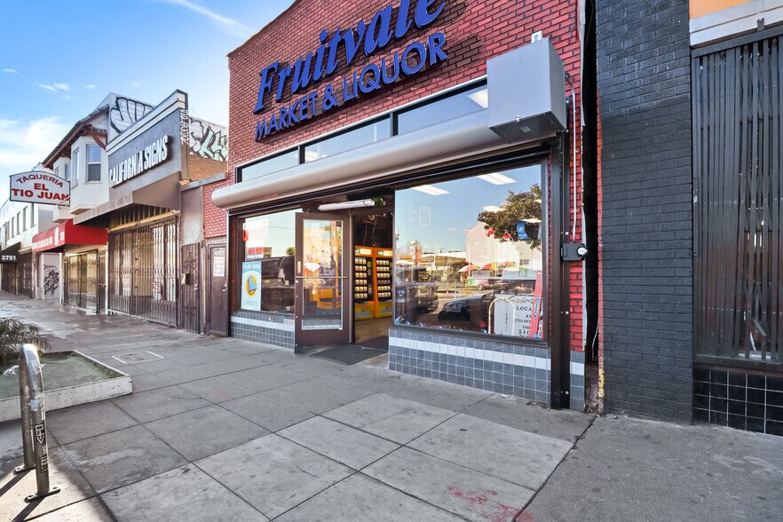More Photos Of 3715 International Blvd, Oakland Convenience Store For Sale