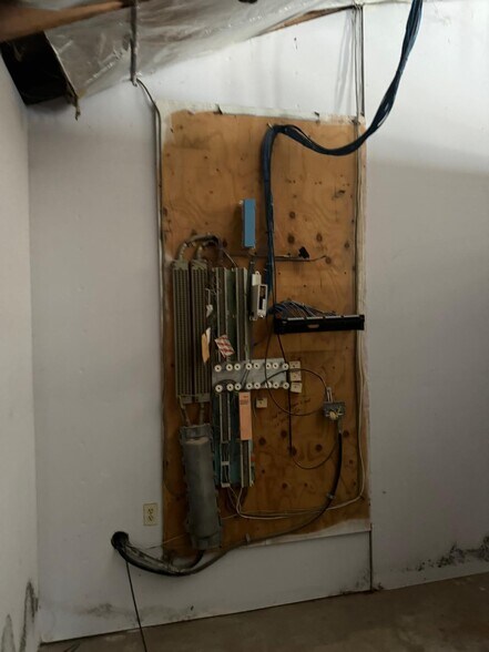 More Photos Of 1868-1872 Stone Ave, San Jose Manufacturing For Lease