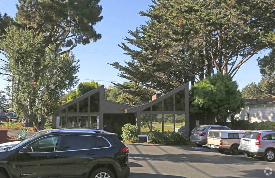 More Photos Of 3141-3143 Paul Sweet Rd, Santa Cruz Medical For Lease