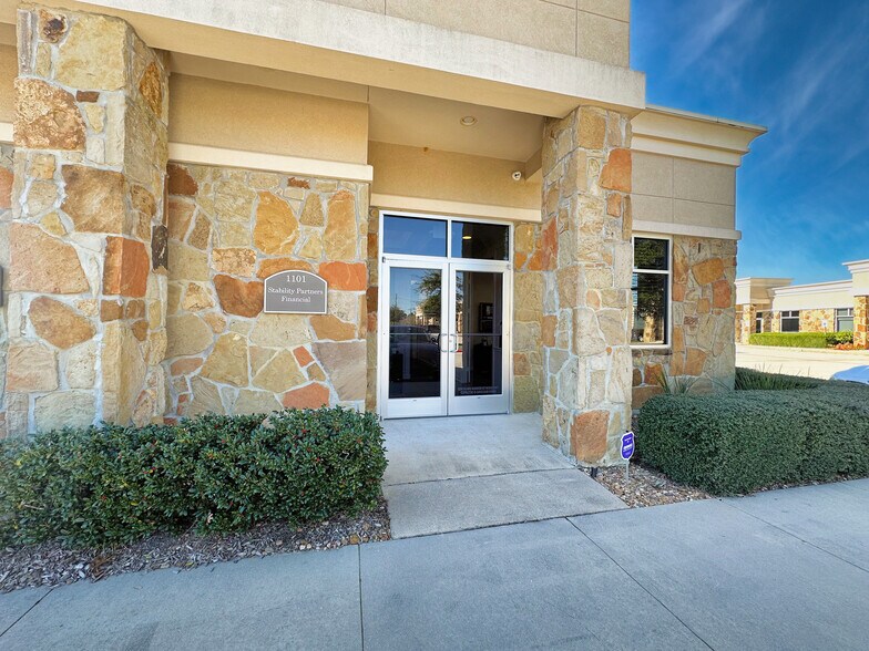 More Photos Of 20008 Champion Forest Dr, Spring Office For Sale