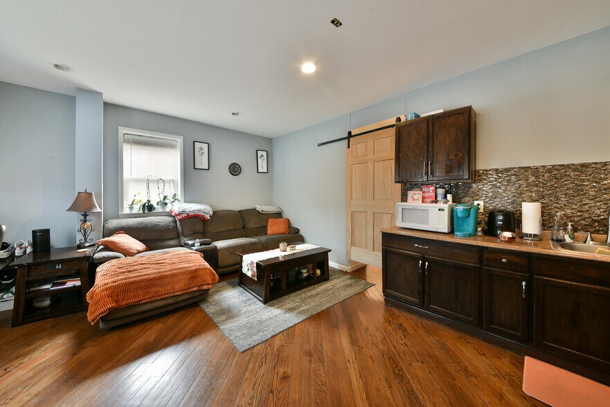 More Photos Of 2554 E Clearfield St, Philadelphia Multifamily For Sale