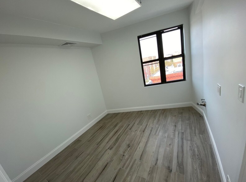 More Photos Of 1302 Kings Hwy, Brooklyn Medical For Lease