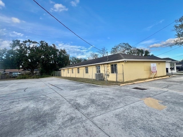 More Photos Of 4527 Carter St, Orlando Daycare Center For Lease
