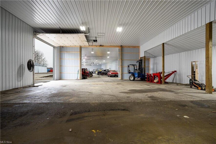 More Photos Of 15355 Old Lincoln Way, Dalton Light Manufacturing For Sale