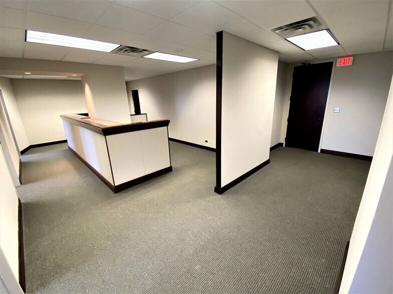 More Photos Of 500 E Main St, Norfolk Office Residential For Lease