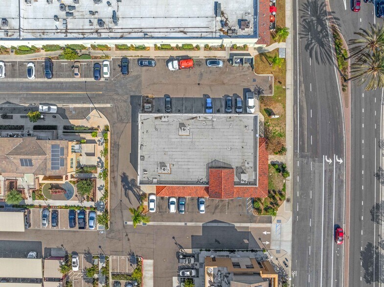 More Photos Of 640 Grand Ave, San Marcos Freestanding For Lease
