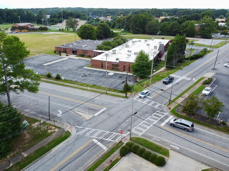 More Photos Of 3218 Mill St, Covington Medical For Sale