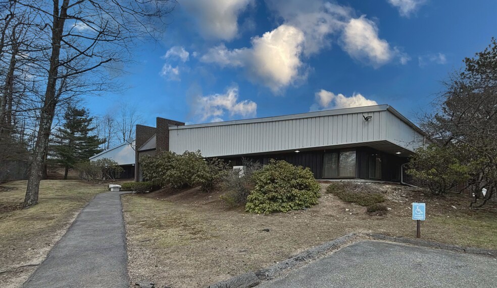 Primary Photo Of 130 Goddard Memorial Dr, Worcester Manufacturing For Sale