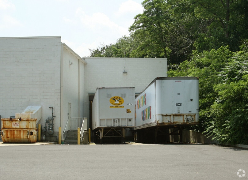 More Photos Of 1522 Boston Post Rd, Milford Freestanding For Lease