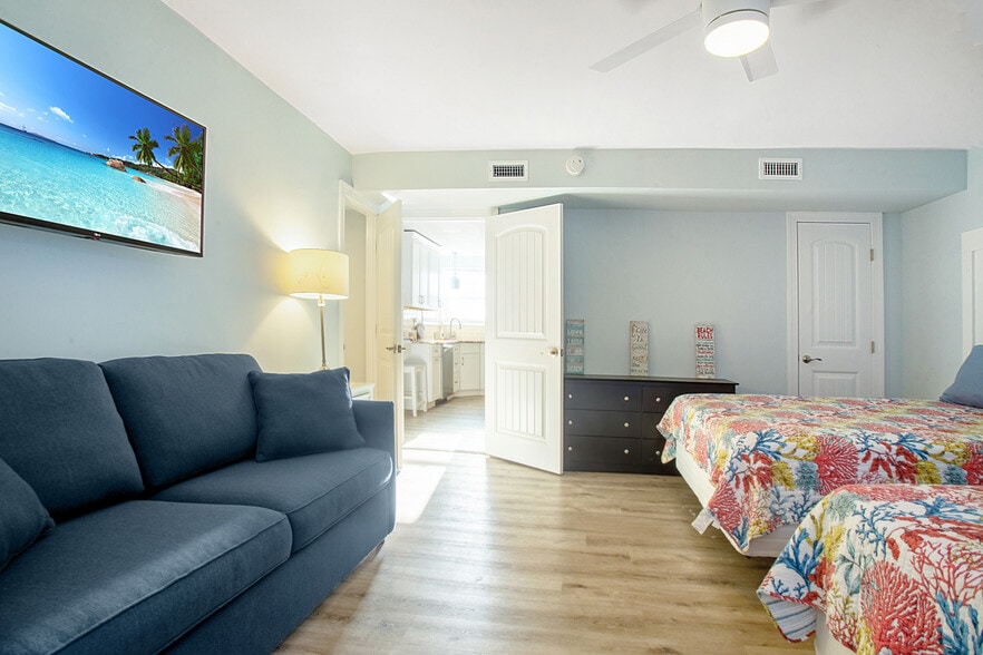 More Photos Of 6109 Atlantic Ave, Wildwood Crest Specialty For Sale