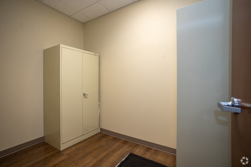 More Photos Of 5301 Wilkinson Blvd, Charlotte Freestanding For Lease