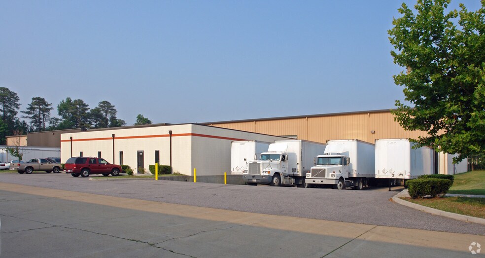 Primary Photo Of 3813 Cook Blvd, Chesapeake Distribution For Lease