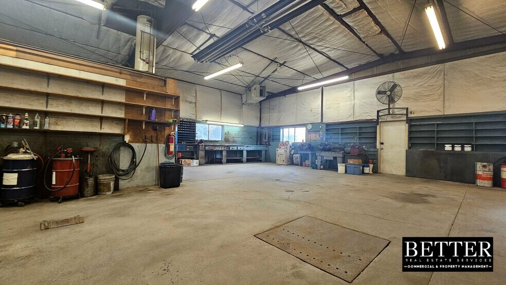 More Photos Of 408 Strickler St, Waco Flex For Sale