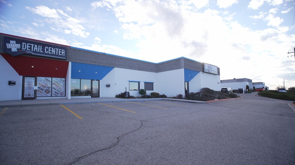 More Photos Of 3555-3559 W Wright St, Boise Light Manufacturing For Lease