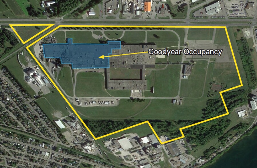 More Photos Of 2600 Boul Monseigneur-Langlois, Salaberry-de-valleyfield Manufacturing For Sale