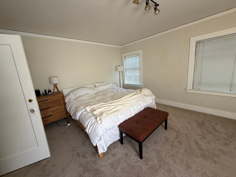 More Photos Of 711 Highland Ave, San Mateo Apartments For Sale