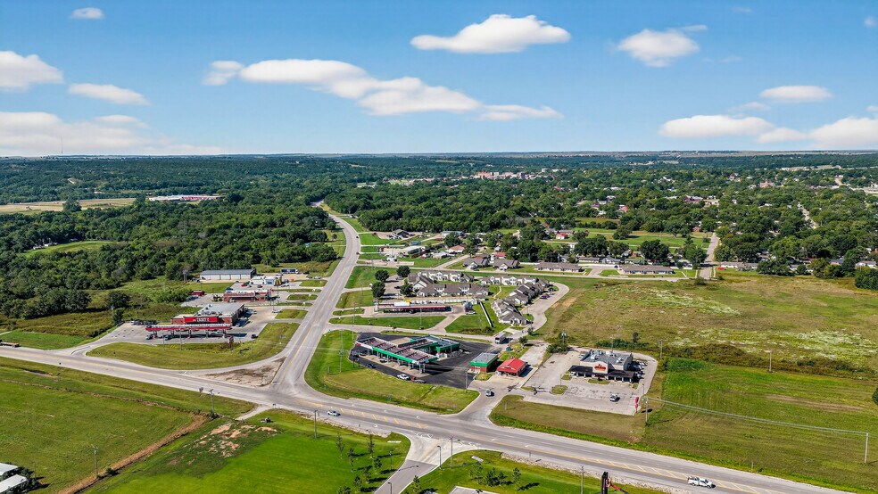 More Photos Of 1199 John Dahl Ave, Pawhuska General Retail For Sale