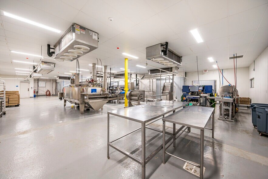 More Photos Of 1508 Brook Rd, Richmond Refrigeration Cold Storage For Sale