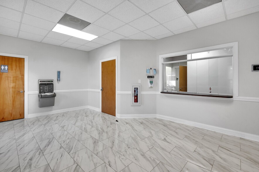 More Photos Of 20808 N Main St, Cornelius Medical For Lease