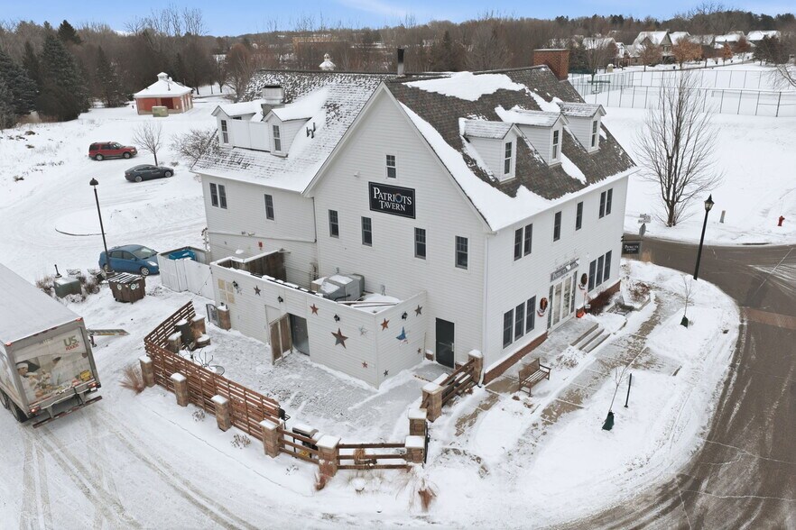 More Photos Of 145 New England Pl, Stillwater Storefront Retail Office For Sale