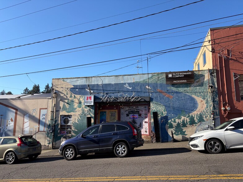 Primary Photo Of 7827 SW 35th Ave, Portland Bar For Sale