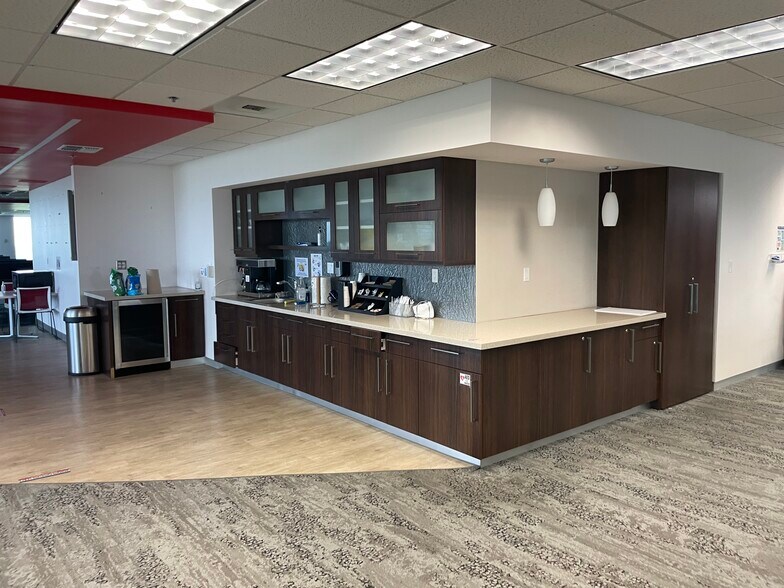 More Photos Of 5190 Neil Rd, Reno Office For Lease