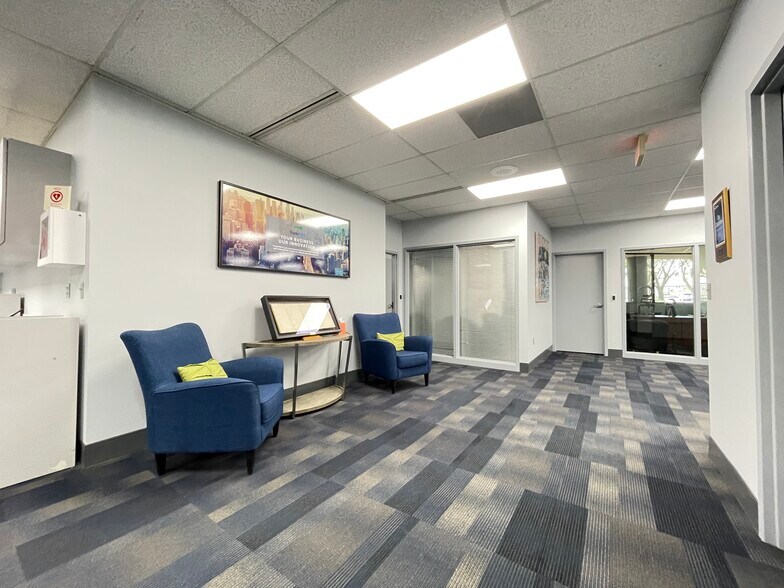 More Photos Of 2511 NW 41st St, Gainesville Office For Sale