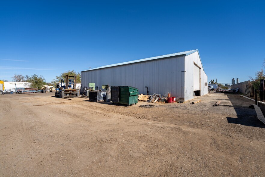 More Photos Of 42622 3rd St E, Lancaster Industrial For Sale