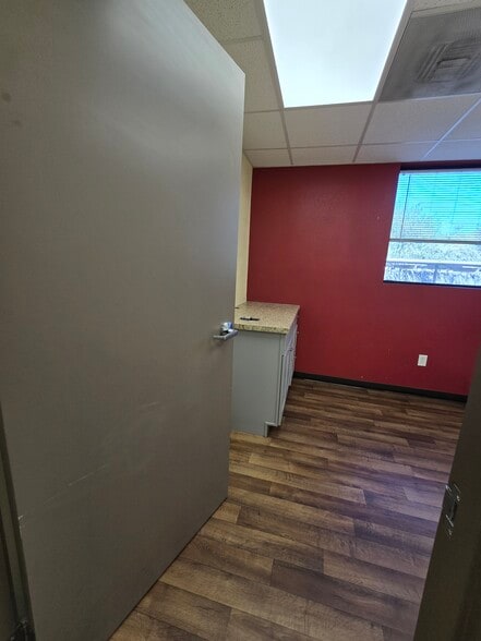 More Photos Of 6344 E Broadway Rd, Mesa Medical For Lease