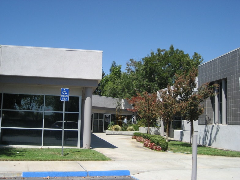 More Photos Of 6001 Truxtun Ave, Bakersfield Medical For Lease