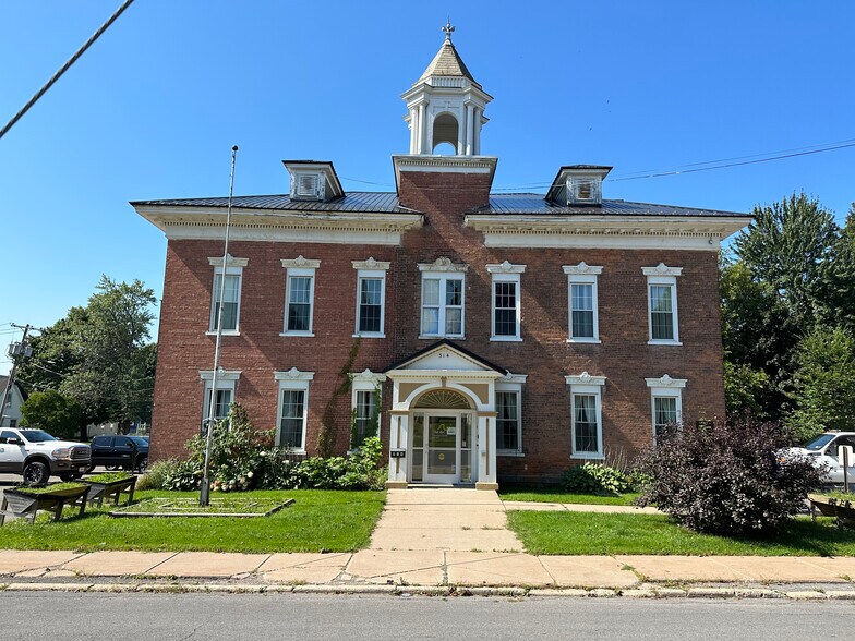 More Photos Of 314 Park St, Fulton Office For Sale