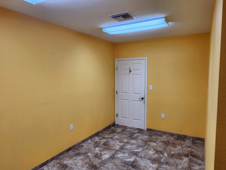 More Photos Of 2344 Crestover Ln, Wesley Chapel Medical For Lease