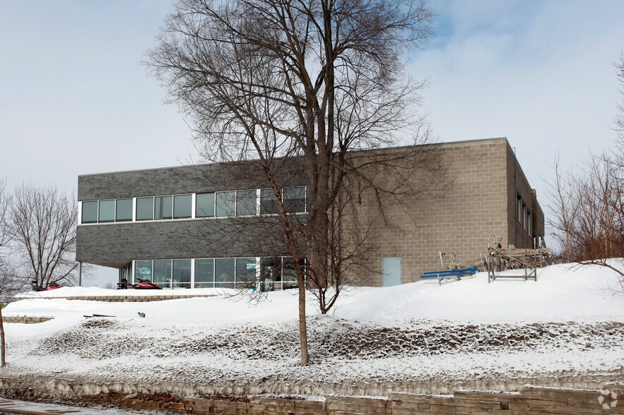 More Photos Of 4388 Shoreline Dr, Spring Park Storefront Retail Office For Sale