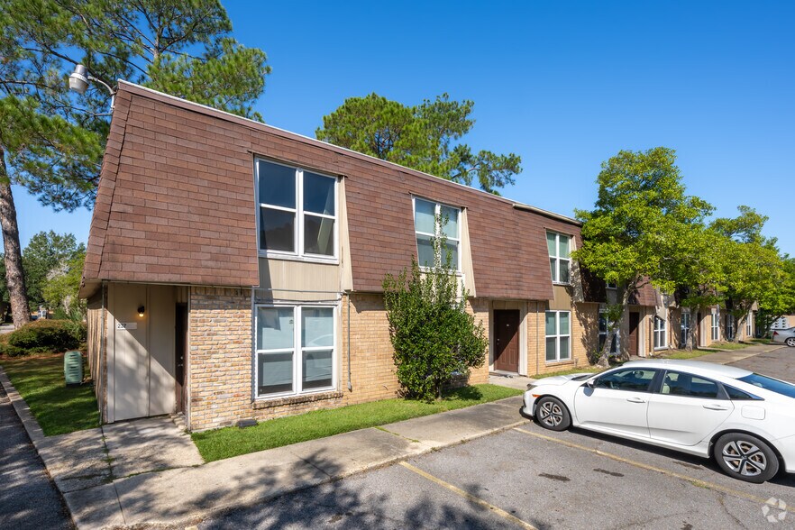 More Photos Of 10530 Florida Blvd, Baton Rouge Apartments For Sale