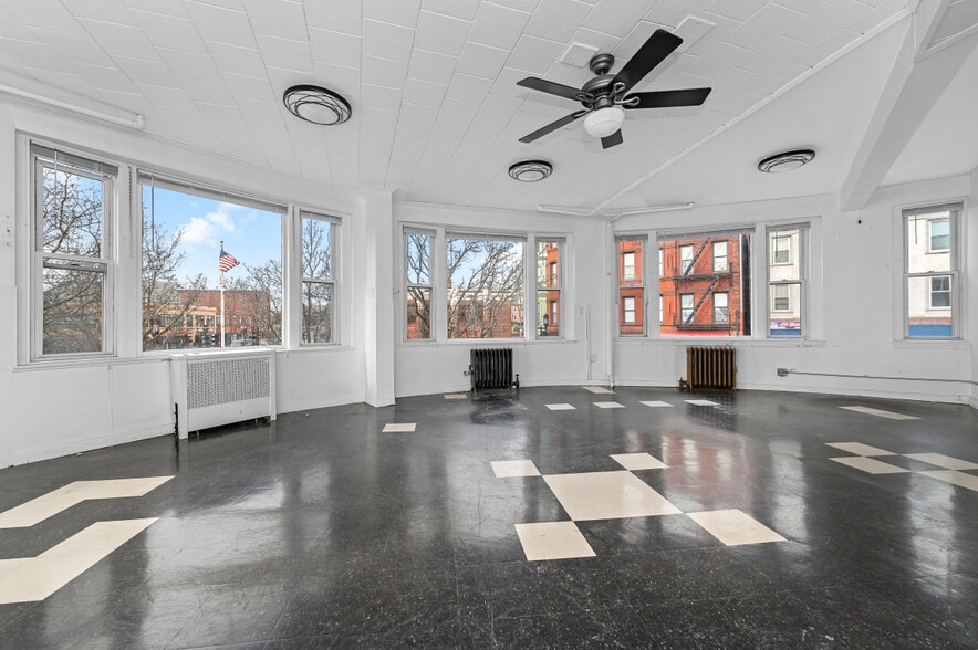 More Photos Of 11 Salem St, Medford Bank For Lease