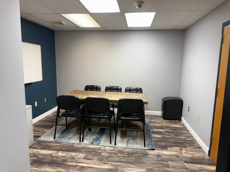 More Photos Of 1829 New Holland Rd, Reading Office For Sale