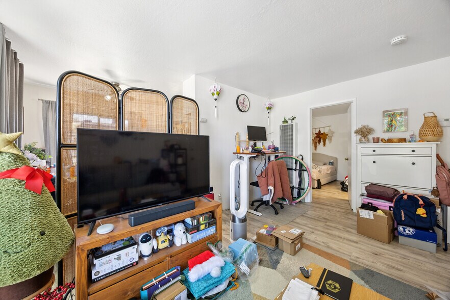 More Photos Of 263 La Pala Dr, San Jose Apartments For Sale