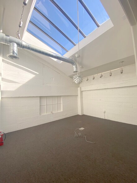 More Photos Of 1278-1282 Folsom St, San Francisco Warehouse For Lease