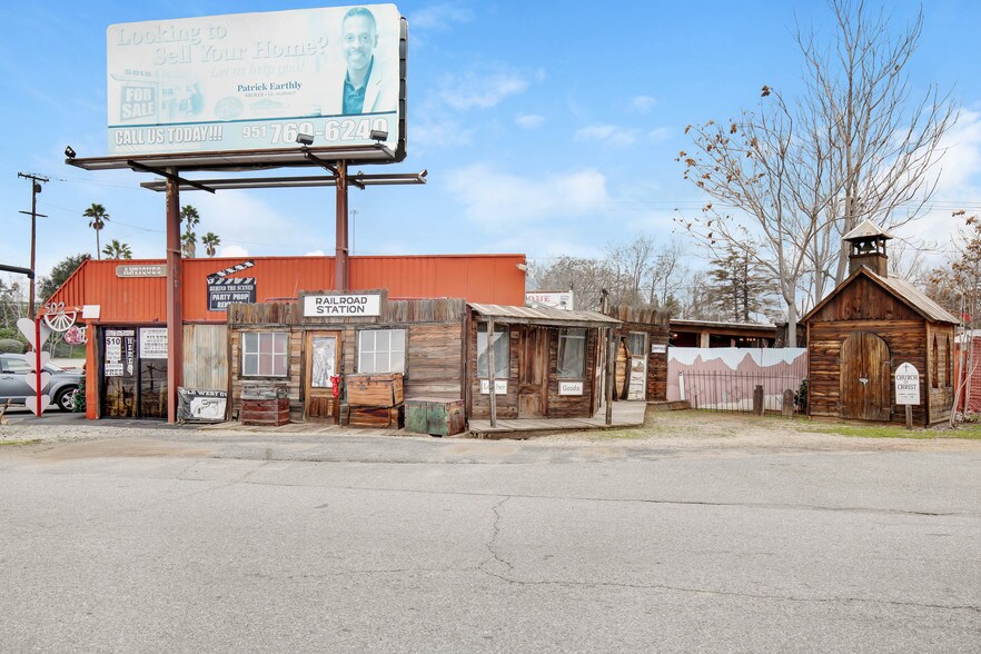 More Photos Of 502 W 6th St, Beaumont Freestanding For Sale