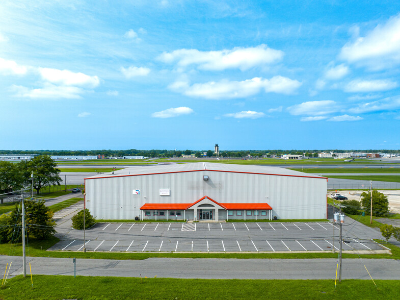 Primary Photo Of 211 Tuskegee Rd, Syracuse Airplane Hangar For Lease