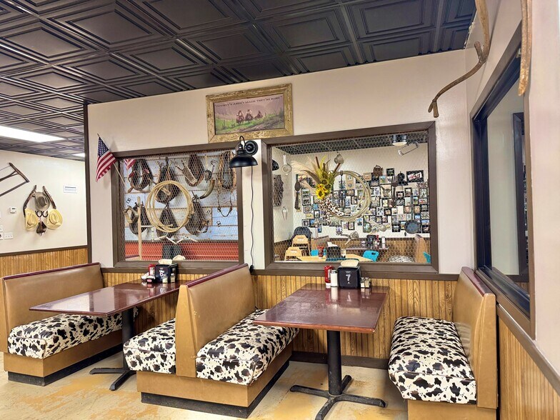 More Photos Of 52 Main St, Mount Pleasant General Retail For Sale