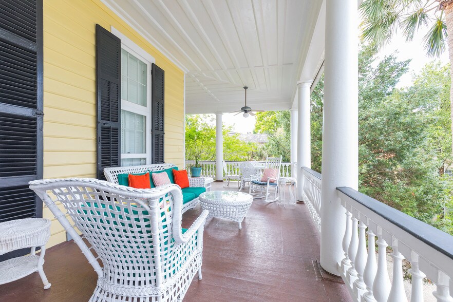 More Photos Of 117 Broad St, Charleston Hotel For Sale