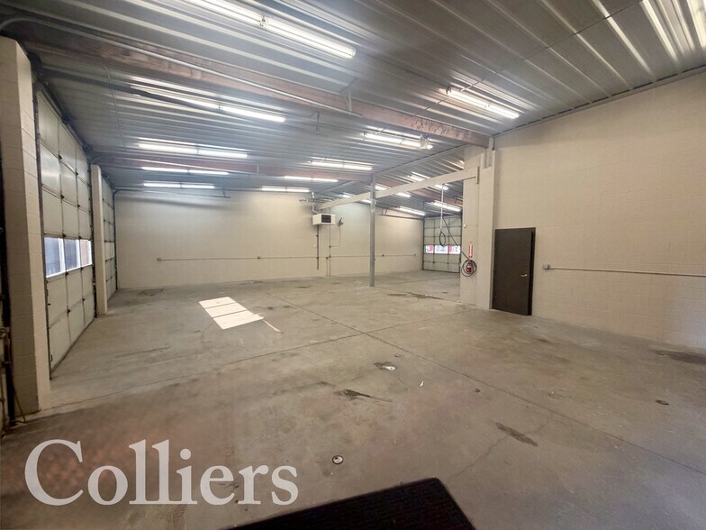 More Photos Of 207-217 10th Ave, Nampa Auto Repair For Sale