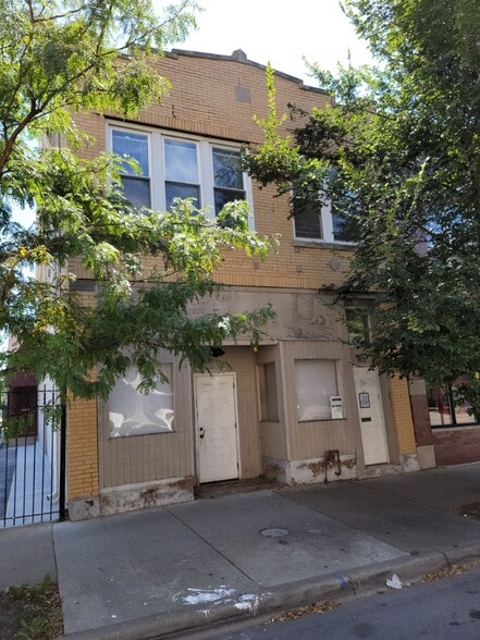 More Photos Of 3265 W Armitage Ave, Chicago Office Residential For Sale