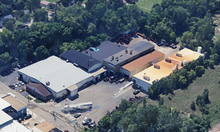 More Photos Of 1801 Bassett St, Lansing Manufacturing For Sale