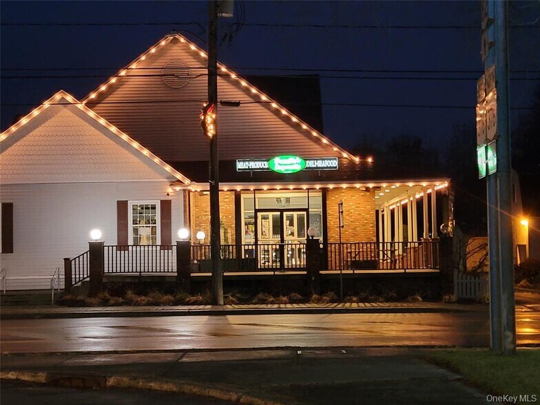 More Photos Of 868-870 Main St, Hopewell Junction Supermarket For Sale