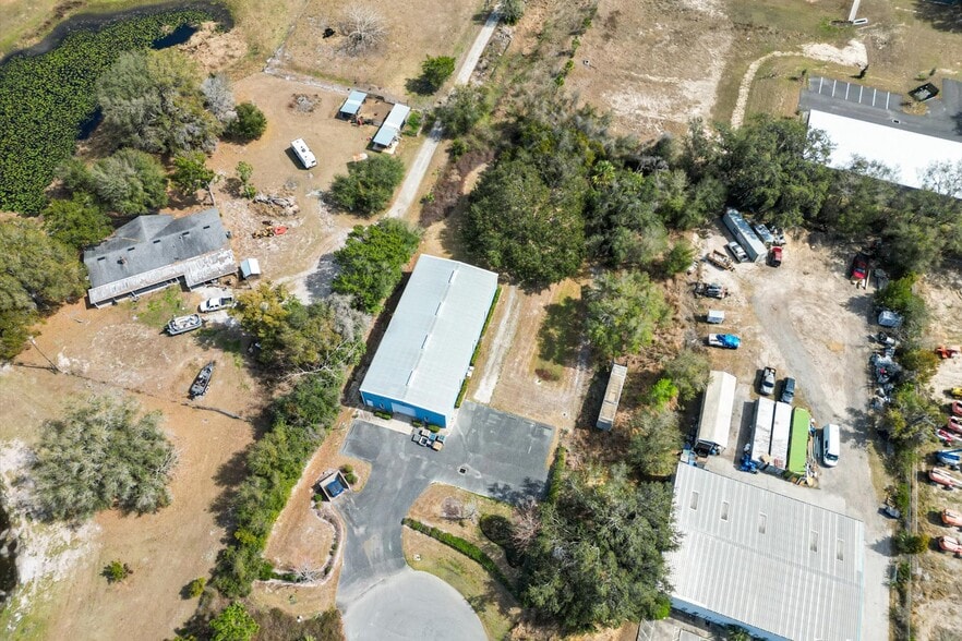 More Photos Of 118 Weber Ave, Leesburg Industrial For Sale