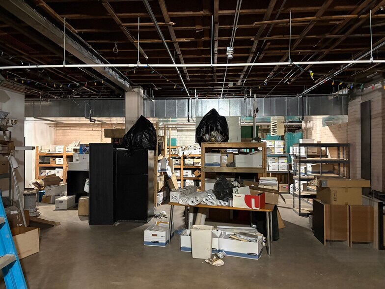 More Photos Of 2 W 1st St, Duluth Storefront For Sale